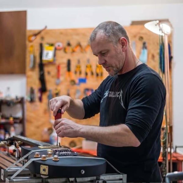  Musical instrument repair